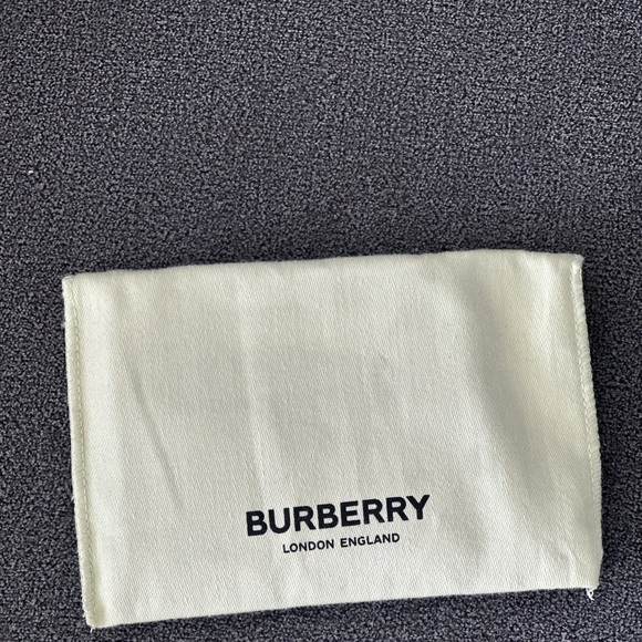 Burberry Tan Card Holder - Picture 3 of 4